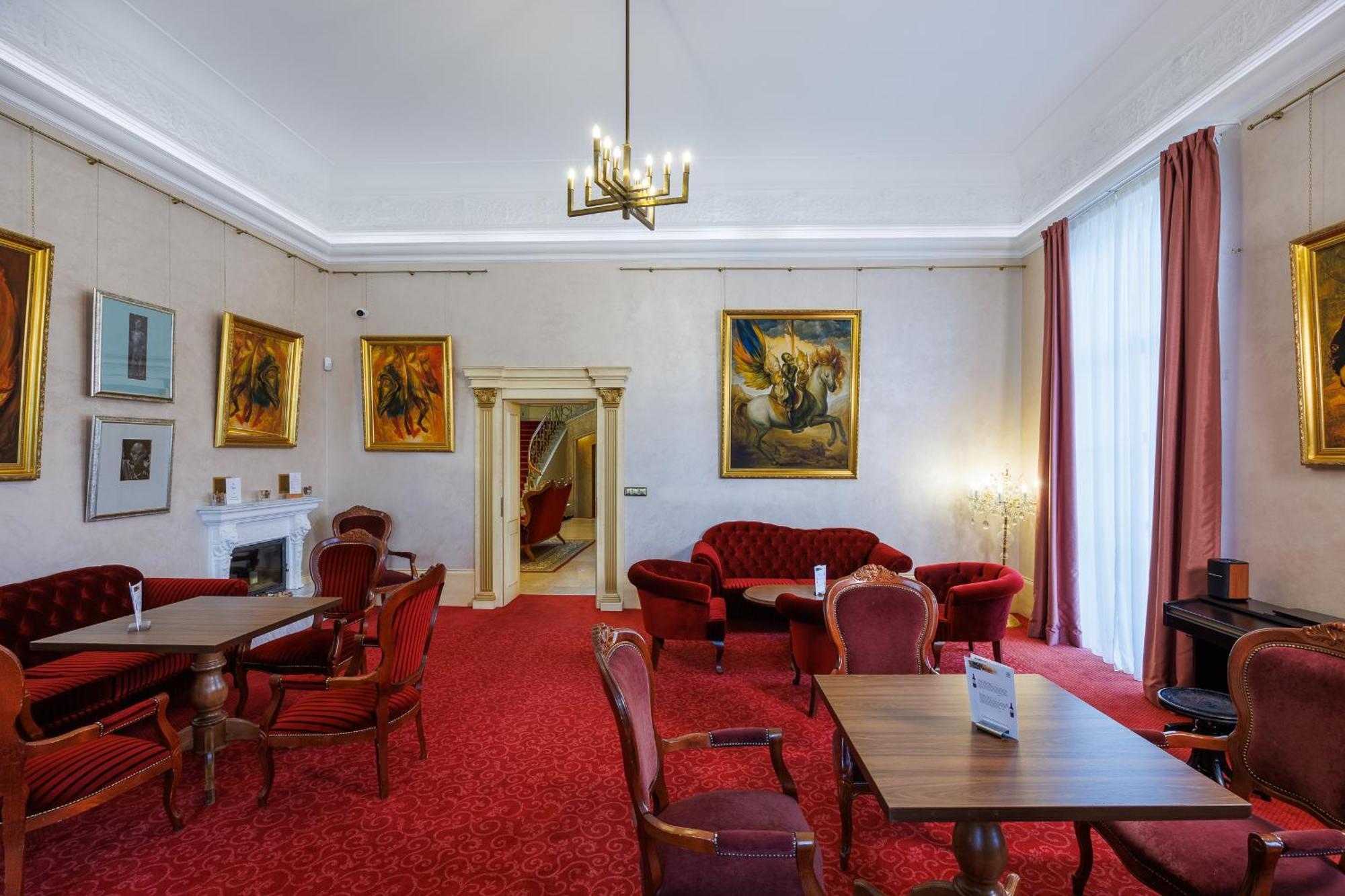 Hotel Chateau Cihelny Карловы Вары Экстерьер фото