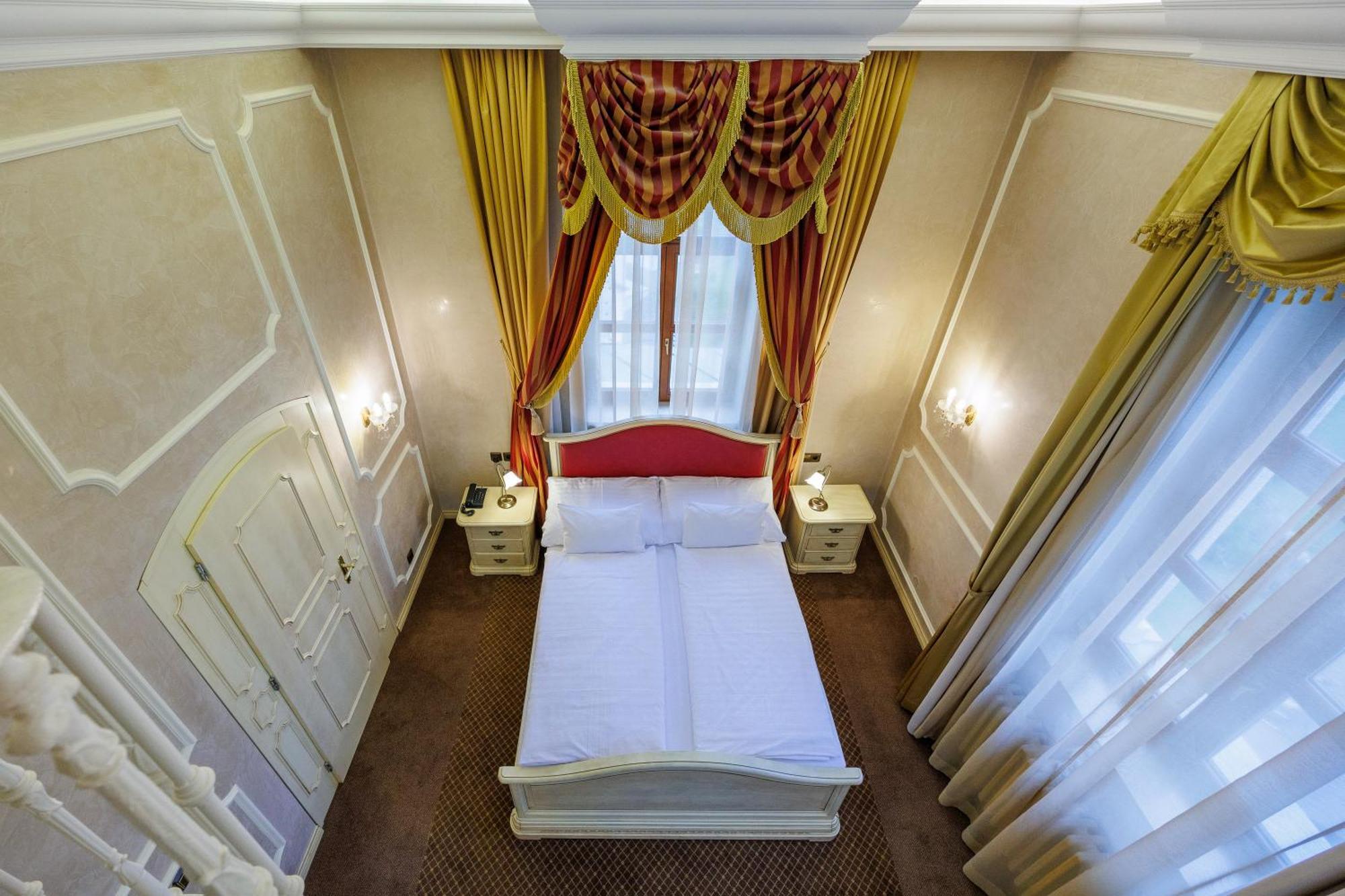 Hotel Chateau Cihelny Карловы Вары Экстерьер фото