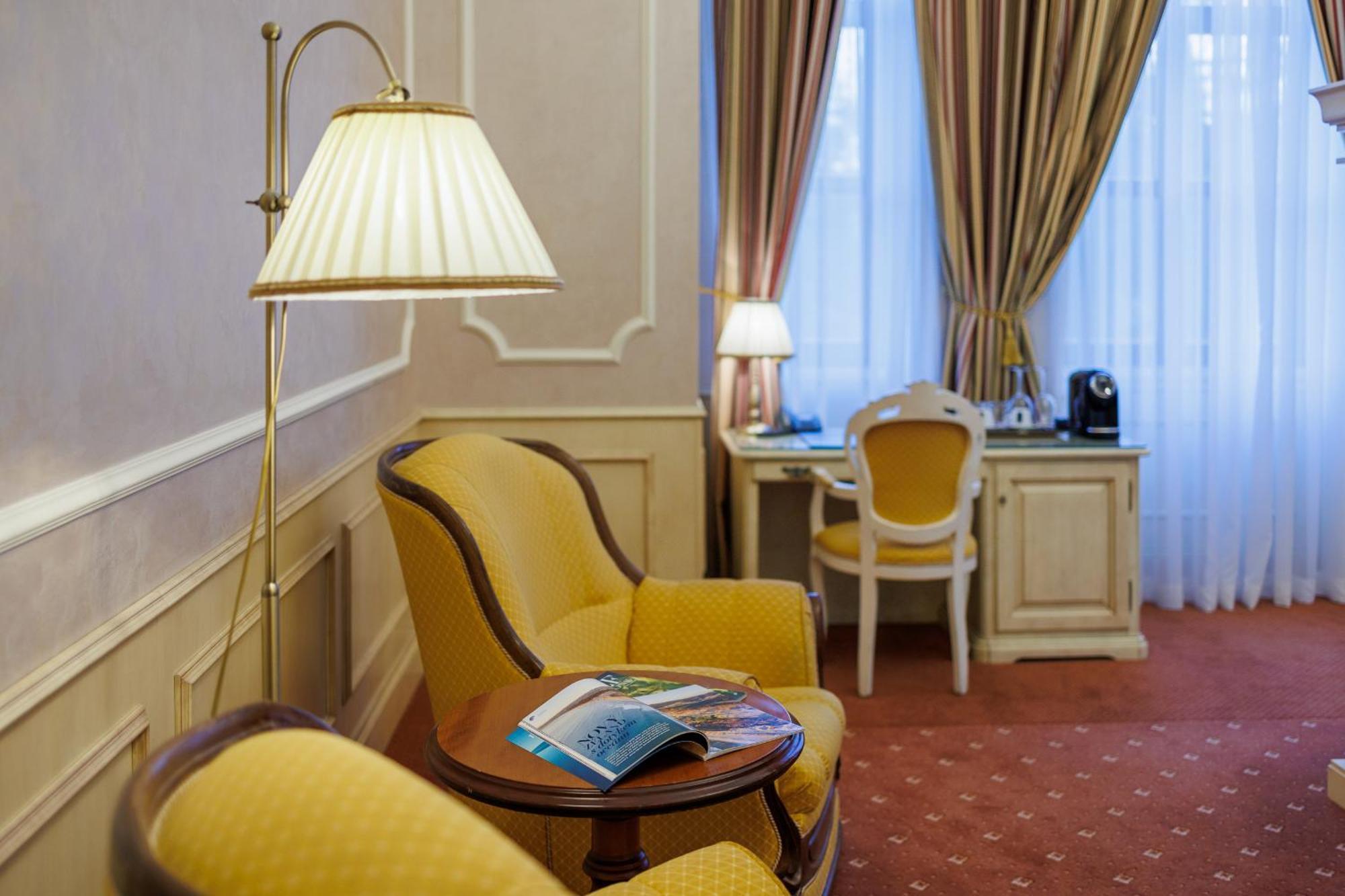 Hotel Chateau Cihelny Карловы Вары Экстерьер фото