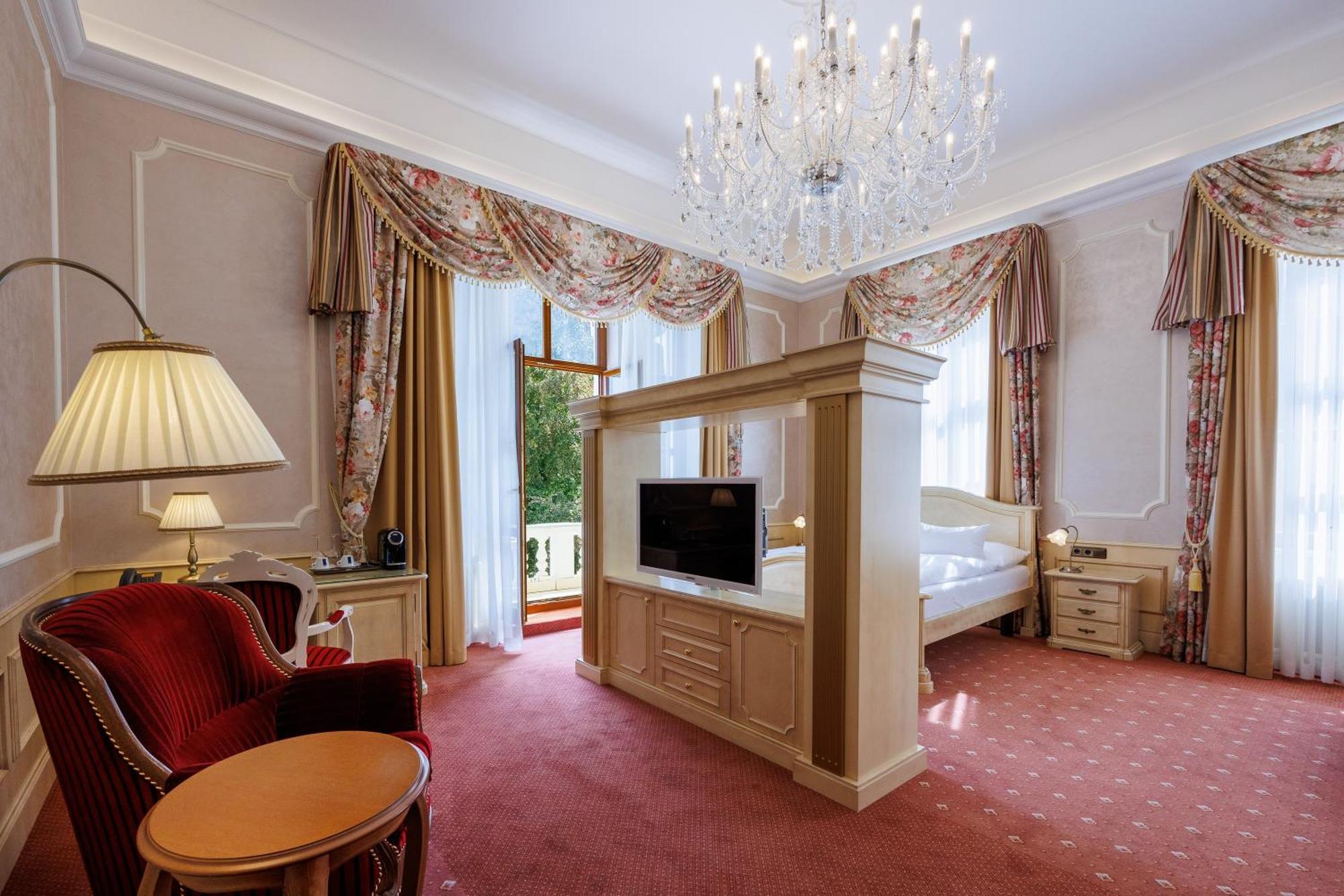 Hotel Chateau Cihelny Карловы Вары Экстерьер фото